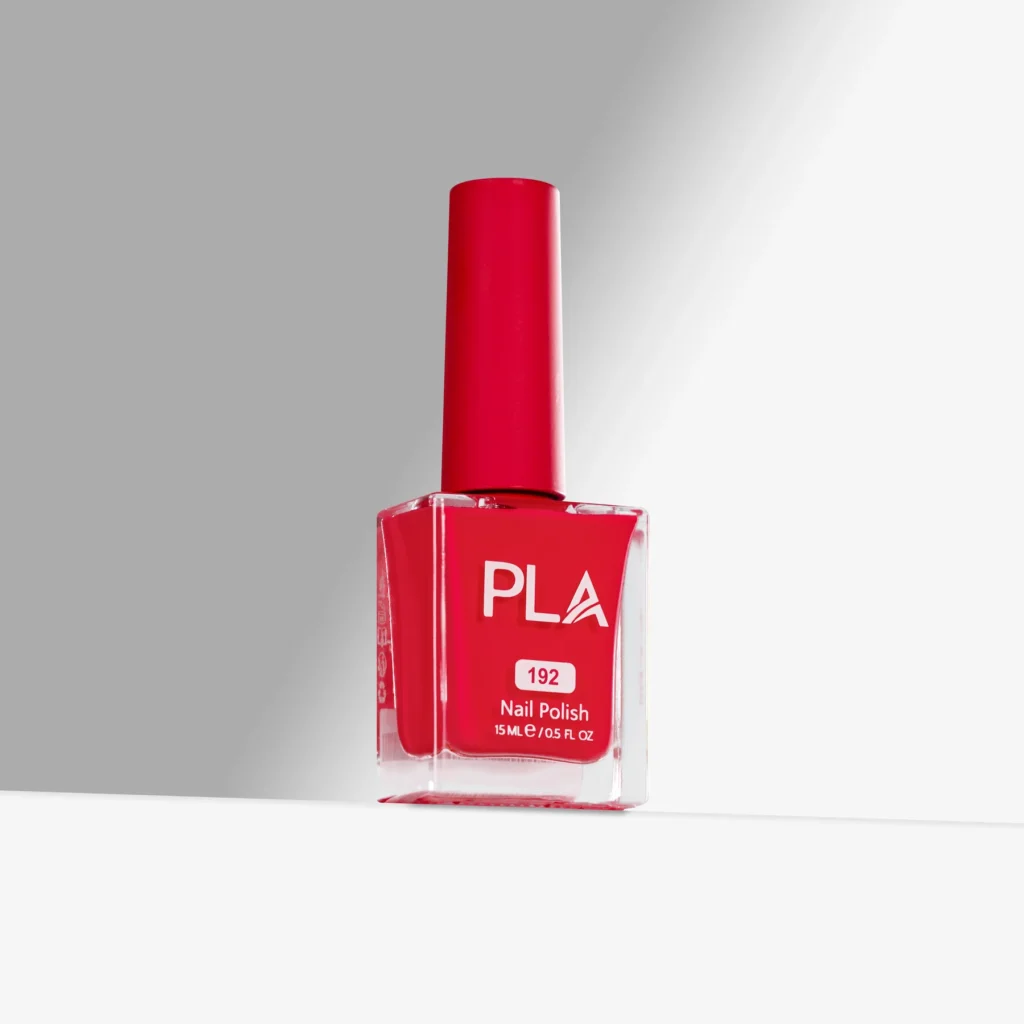 lac de unghii rosu ferrari Messy Business - 192, oja clasica profesionala si rezistenta PLA Nails, finish lucios, pentru manichiura si pedichiura clasica cu uscare la aer