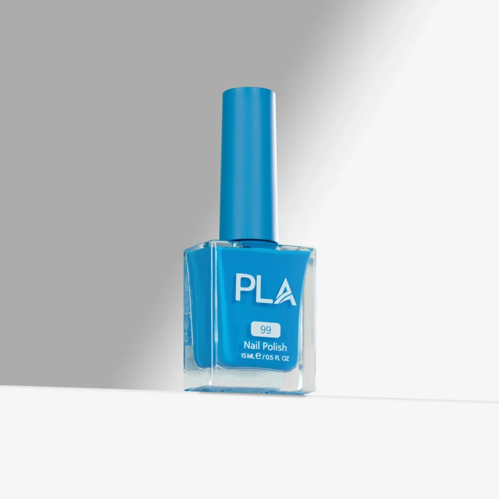 lac de unghii albastru intens Hot and Juicy - 99, oja clasica profesionala rezistenta PLA Nails, finish lucios, pentru manichiura si pedichiura clasica cu uscare la aer