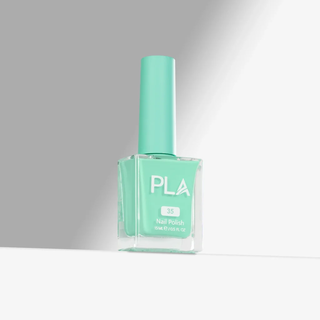 lac de unghii verde pastel intens Green And Bear It - 35, oja clasica profesionala, PLA 11Free, pentru manichiuri si pedichiuri rezistente, finish lucios