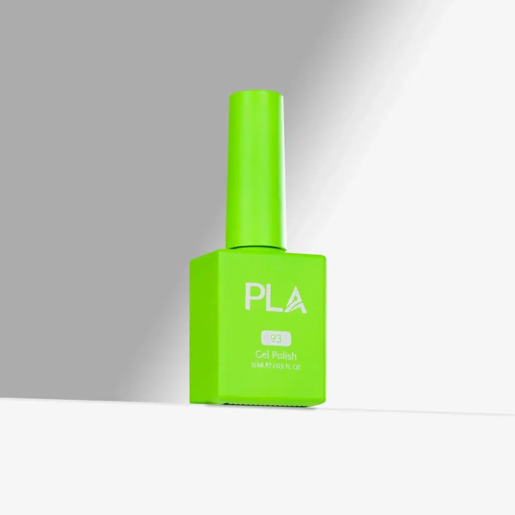 oja semipermanenta verde neon aprins The Strat - 93 PLA Nails este pigmentata dar se usuca usor in lampa UV si rezistenta cu formula curata 11-free